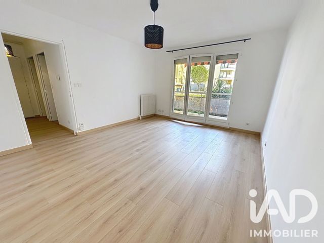 Vente  Appartement T3  de 53 m² à La Seyne 159 000 euros Réf: SFN-2072475