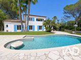 Vente  Maison de 217 m² à Fréjus 1 150 000 euros