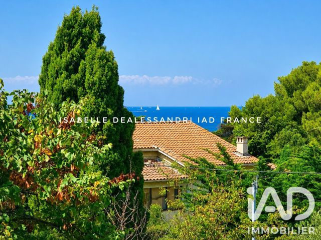 Vente  Appartement T3  de 76 m² à Six-Fours 410 000 euros Réf: SFN-2082239