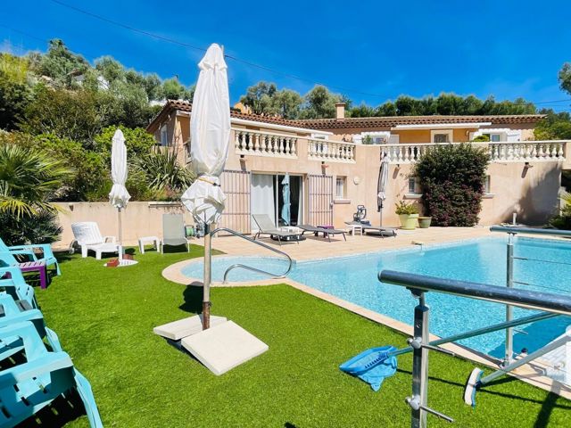 Vente  Maison de 191 m² à Sanary 995 000 euros Réf: SFN-1776496