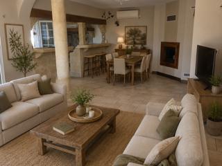 Vente  Appartement T4  de 109 m² à La Seyne 396 000 euros Réf: SFN-2087837