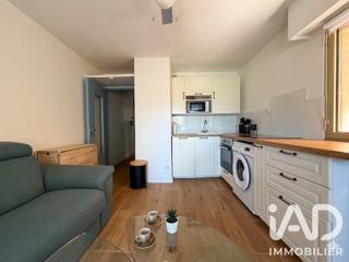 Vente  Appartement T2  de 30 m² à Six-Fours 205 000 euros