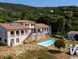 Vente  Maison de 585 m² à Grimaud 2 600 000 euros