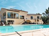 Vente  Maison de 206 m² à Cuers 950 000 euros