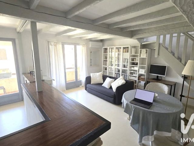 Vente  Appartement T2  de 52 m² à Six-Fours 260 000 euros Réf: SFN-2109674
