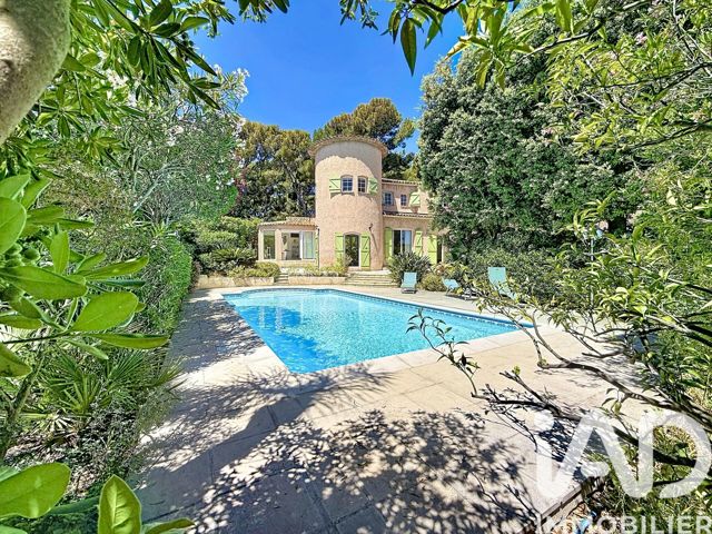 Vente  Maison de 170 m² à Sanary 1 417 000 euros Réf: SFN-2050104