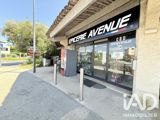 Vente  Local commercial de 52 m² à Six-Fours 199 008 euros