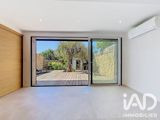 Vente  Appartement T3  de 69 m² à Hyères 479 000 euros