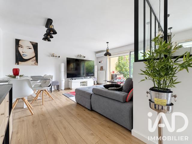 Vente  Appartement T2  de 47 m² à Six-Fours 279 000 euros Réf: SFN-2125446