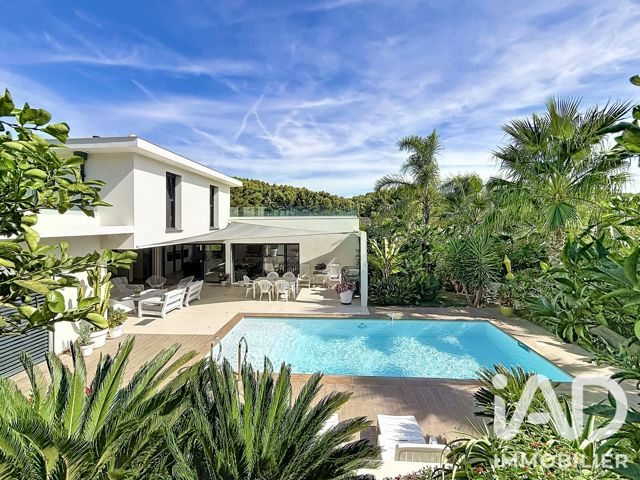 Vente  Maison de 170 m² à Bandol 1 480 000 euros Réf: SFN-2124405