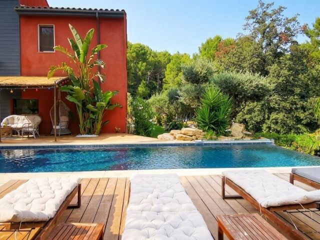 Vente  Maison de 210 m² à Sanary 1 750 000 euros Réf: SFN-2126334