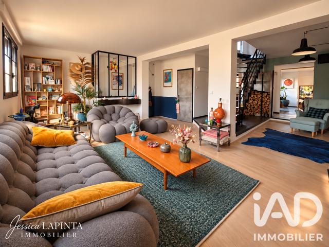 Vente  Appartement T6  de 130 m² à Six-Fours 439 000 euros Réf: SFN-2133012