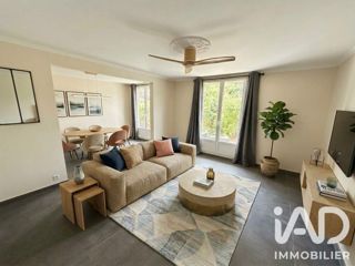 Vente  Appartement T5  de 94 m² à La Seyne 255 000 euros Réf: SFN-2134869
