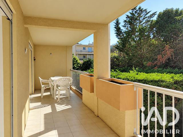 Vente  Appartement T3  de 84 m² à Six-Fours 299 000 euros Réf: SFN-2129915