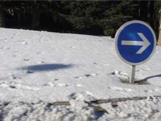 Sanary toujours dans son manteau blanc