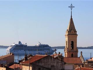 L'Azamara Journey en escale à Sanary
