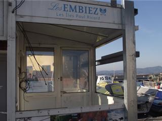 Brusc: les petites cabanes de la société Paul Ricard vont déménager