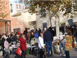 Du monde pour le vide grenier du Réveil six-fournais