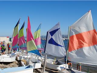 Six-Fours: stages de voile vacances scolaires