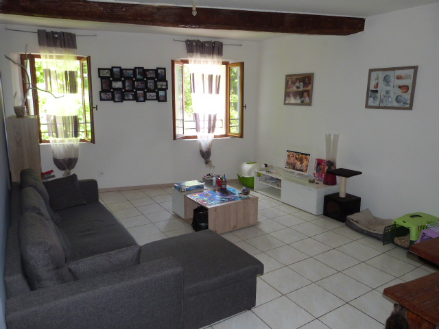 Location  Appartement T2  de 42 m² à La Seyne 498 euros Réf: SFN-5