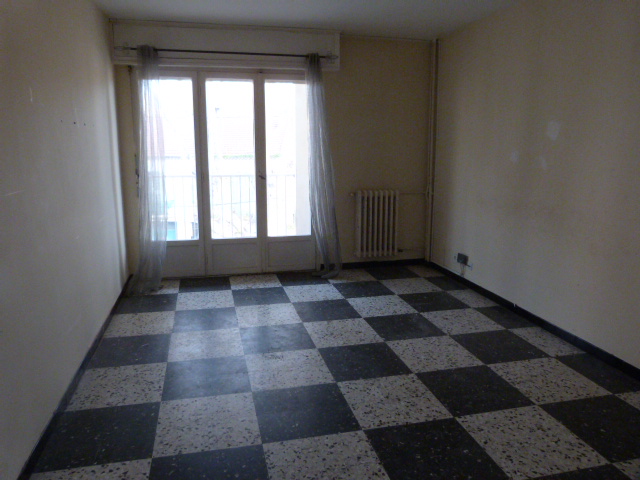 Location  Appartement F3  de 66 m² à La Seyne 695 euros Réf: SFN-13