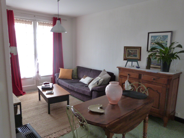 Location  Appartement T4  de 64 m² à La Seyne Saint Jean 680 euros Réf: SFN-1