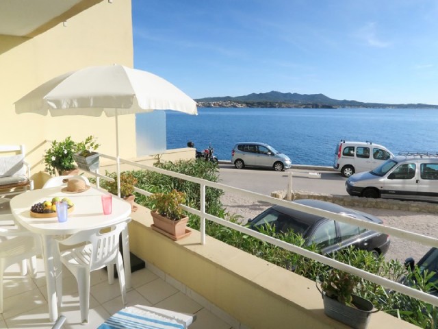 Location Vacances,  Appartement T3  pour 4 personnes à Sanary Réf: SFN-354