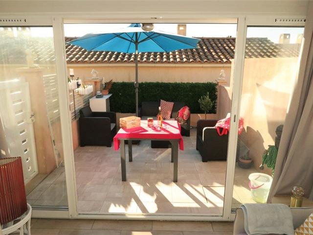 Location Vacances,  Appartement T2  pour 4 personnes à Sanary Réf: SFN-392