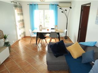 Location Vacances,  Appartement T4  pour 6 personnes à Six-Fours Réf: SFN-407