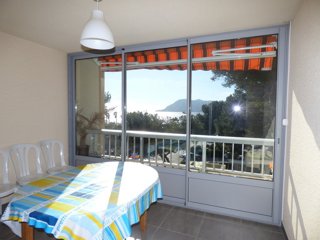 Location Vacances,  Studio pour 4 personnes à Saint Mandrier Pin Rolland