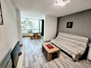 Location Vacances,  Studio pour 4 personnes à Saint Mandrier Pin Rolland