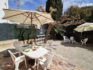 Location Vacances,  Appartement T3  pour 4 personnes à Sanary