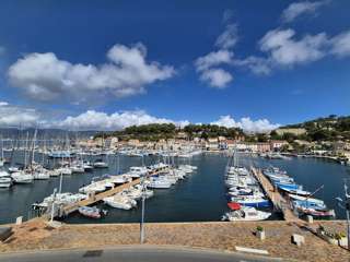 Location Vacances,  Appartement F3  pour 5 personnes à Saint Mandrier Village