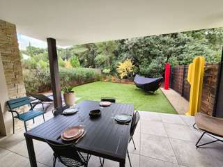 Location Vacances,  Appartement F2  pour 5 personnes à Saint Mandrier Pin Rolland