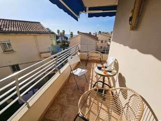 Location Vacances,  Appartement T3  pour 4 personnes à Six-Fours Réf: SFN-256